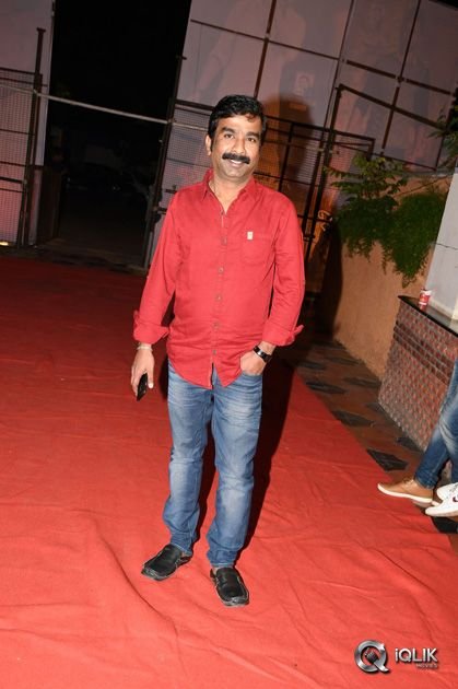 Aatadukundam-Raa-Movie-Audio-Function